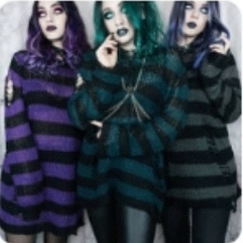 Green/black Distressed Oversize Sweater nwot - Picture 2 of 15